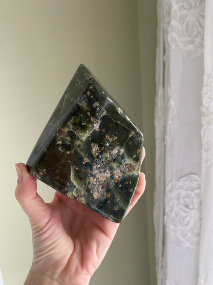 Canadian Jade Freeform